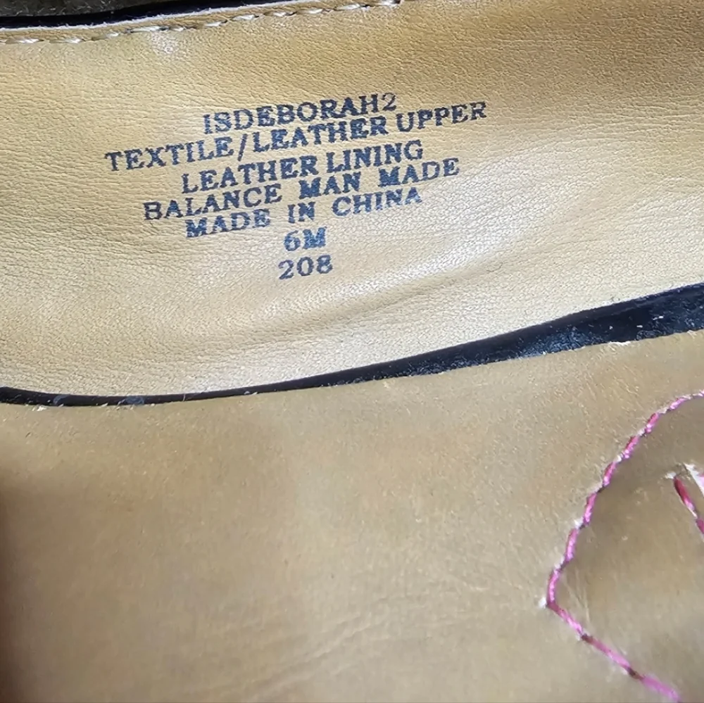 Isaac Mizrahi "Deborah" Suede Flats Size 6 - Picture 4 of 7